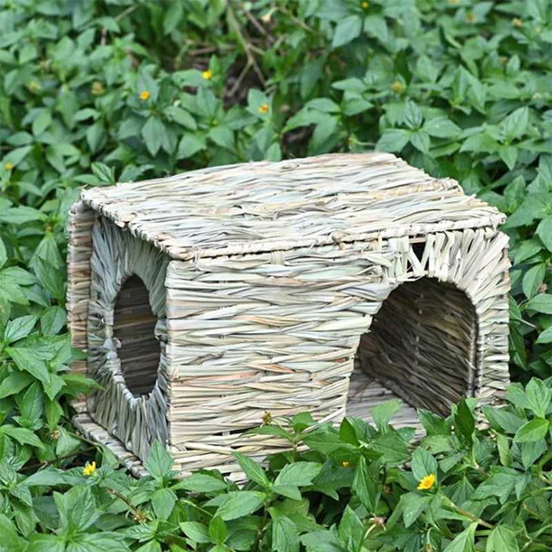Natural Woven Grass Tunnel, Pad and Cage Hideaway
