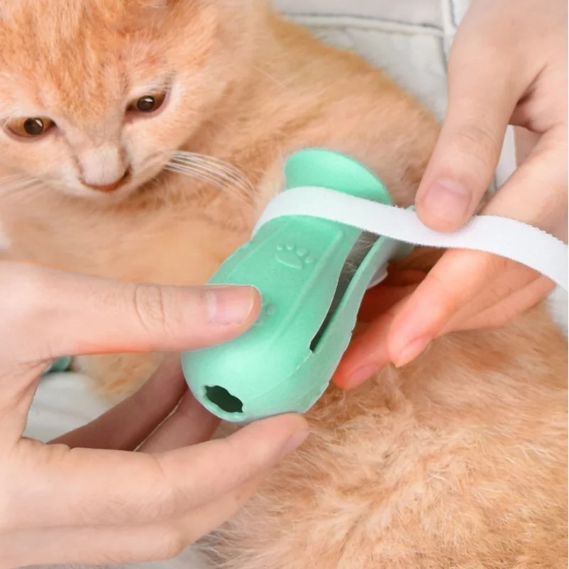 Silicone Anti-Scratch Cat Paw Protectors (For Bathing & Grooming)