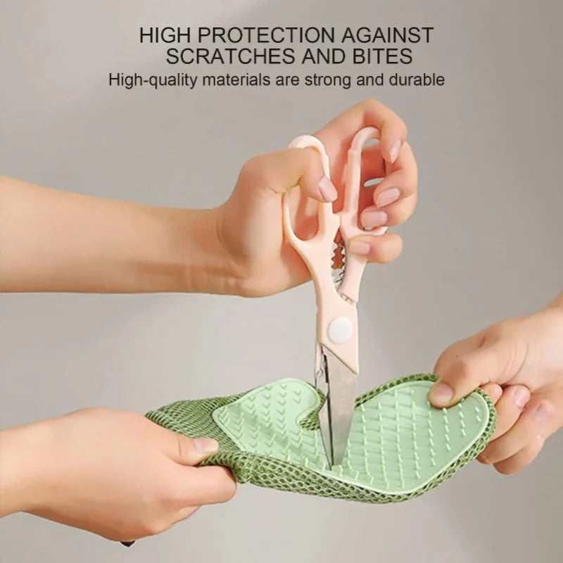 Bionic 2-in-1 Grooming & Massaging Glove