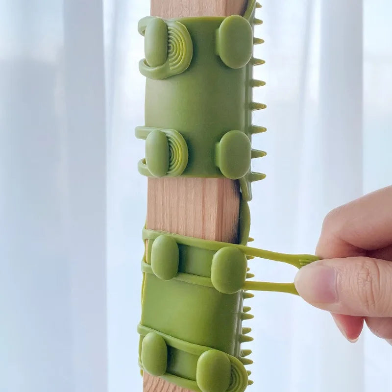 2-in-1 Corner Mount Self-Groomer and Scratcher